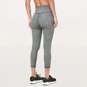 LULULEMON Wunder Under High Rise Heather Grey 7/8 Leggings Tight size 4